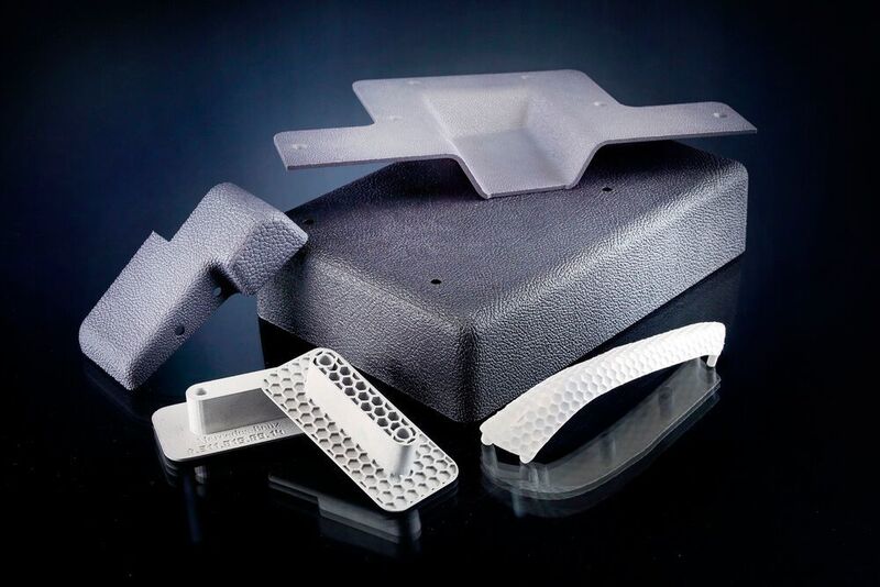 Teile aus dem 3-D-Drucker sollen künftig auch direkt beim Kunden gefertigt werden können. (Daimler Ag)