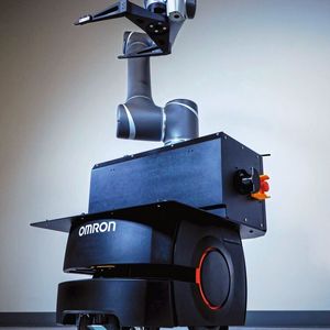 Flexibel einsetzbar: der mobile Manipulator von Omron.