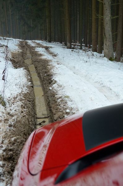 ... und die man, wenn's mal wieder holprig wird, gut gebrauchen kann. (Rehberg / »kfz-betrieb«)