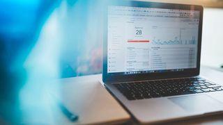 Google Analytics ist zwar mächtig, wirft hinsichtlich des Datenschutzes aber immer wieder neue Fragen auf. (Bild: StockSnap )