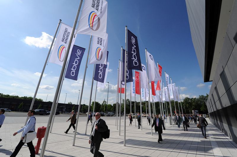 Ab Mittwoch findet der Hauptstadtkongress Medizin und Gesundheit in Berlin statt. Die großen Medizintechnikfirmen sind mit dabei. (WISO)