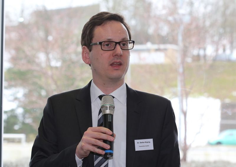 Dr. Stefan Rüping vom Fraunhofer Institut IAIS (Intelligente Analyse- und Informationssysteme), Leiter des Geschäftsfeldes Big Data: „Die Medizin ist klarer Treiber bei Big Data, das Gesundheitssystem allerdings verzögert es.“ (Bild: Anne Richter, SMM)