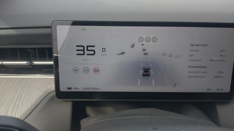 Autonome Fahrsysteme unterliegen in China bald einer neuen Norm. Die Hersteller müssen dann die sichere Funktion nachweisen.(Bild:  Sven Prawitz/Vogel Communications Group)