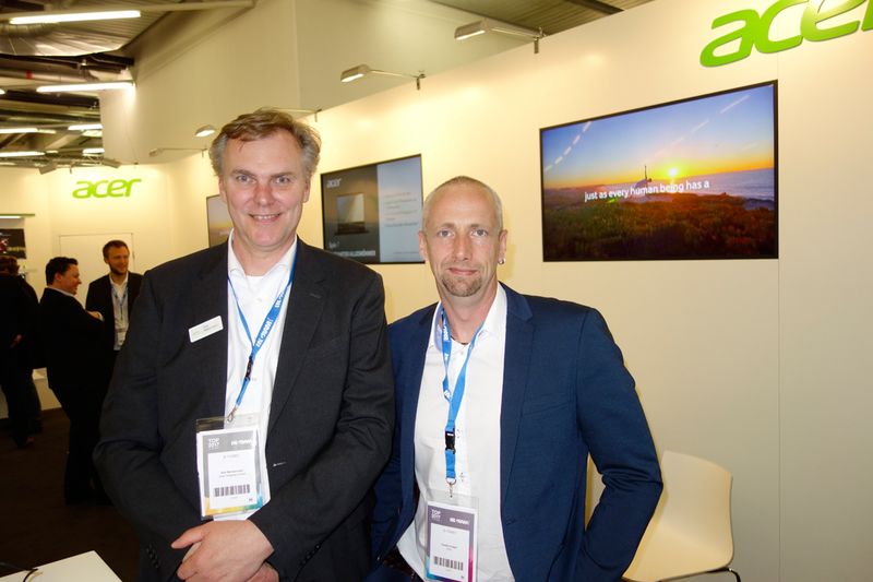 (l.) Dirk Weltermann, ACER, mit Thorsten Skotnica, TDT. (Bild: IT-BUSINESS)