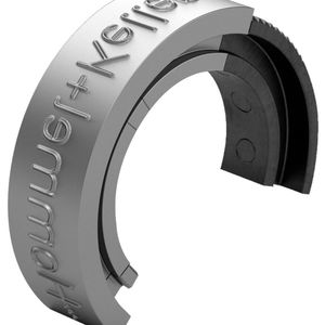 Mithilfe von austauschbaren Beschriftungssegmenten sind mit den rückfedernden Zeus-Werkzeugen von Hommel+Keller vergleichsweise günstige Textmodifikationen mit Schriftsegmenten im Nu möglich. Dabei könnten Text sowie Leserichtung individuell gestaltet werden.(Bild:  Hommel+Keller)