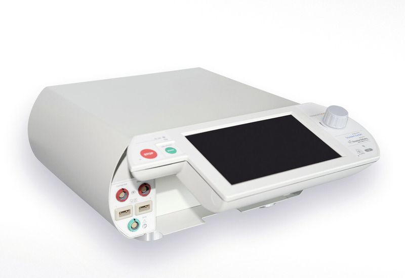 Kundenspezifisches Gehäuse mit einer Kombination aus Blechbiege- und Profiltechnik sowie Aluminium-Druckguss. (Bild: Polyrack)
