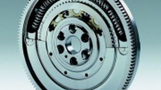 Ein Zweimassenschwungrad lässt moderne Diesel sanfter und leiser laufen. (Archiv: Vogel Business Media)