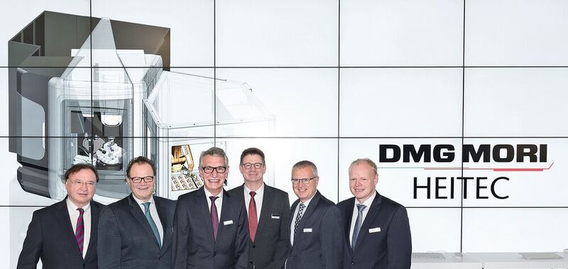 Von links: Richard Heindl (Heitec), Christian Thönes (DMG Mori), Johannes Feldmayer (Heitec), Markus Rehm  (DMG Mori Heitec), Harald Preiml (Heitec) und Kai Lenfert (DMG Mori Heitec) stellen das Joint Venture auf der SPS IPC Drives vor. (DMG Mori / Jens Ellensohn)
