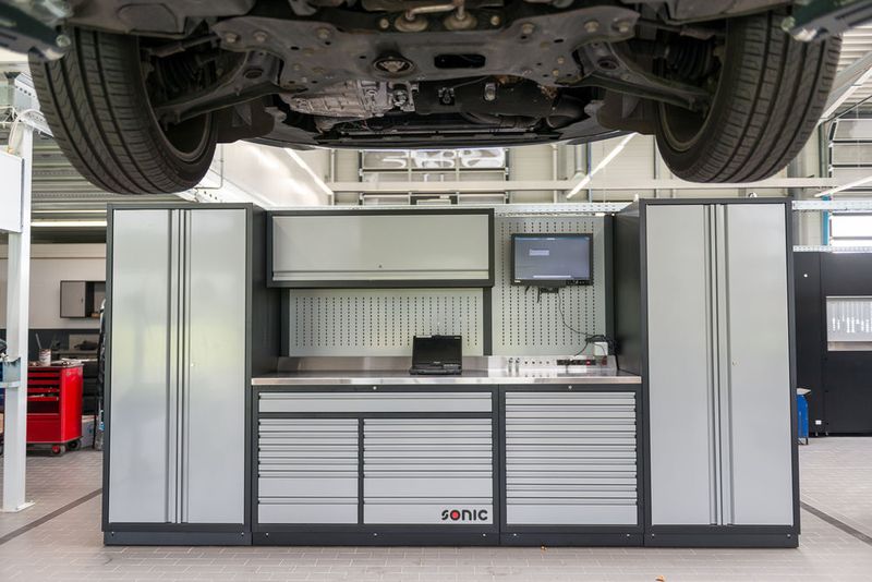 4 Millionen Euro flossen in den Werkstattbau. Allein 40 PCs sind in der Werkstatt angeschlossen. (Tietjen / Afolo.de)