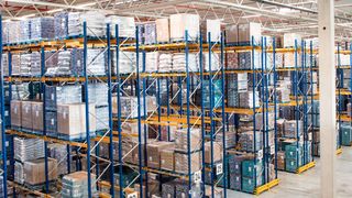 B+S übernimmt für Nestlé Purina das Zentrallager und bietet am Standort Alzenau eine Vielzahl von Value Added Services bis hin zur Qualitätskontrolle an. (Sputnik)