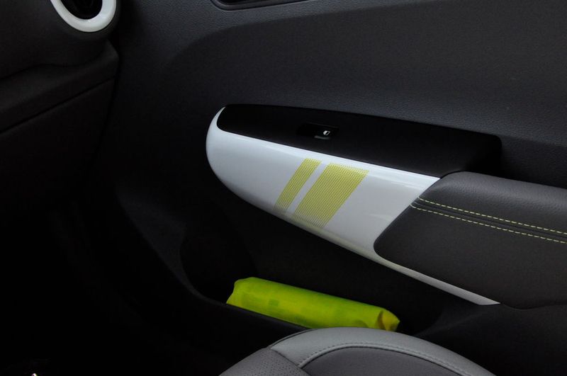 ... und Dekorelemente an den Türen ab. (Bild: Simon / »kfz-betrieb«)