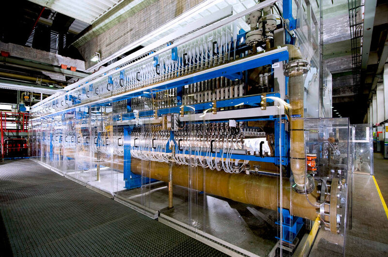 Demonstrationsanlage bei Bayer Material Science, Uerdingen, basierend auf der Sauerstoffverzehrkathoden-Technologie mit einer Jahreskapazität von 20.000 Tonnen Chlor (Bild: Bayer Material Science)