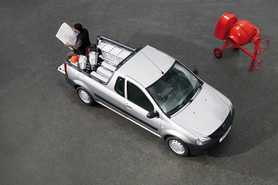 Der Logan Pick-Up hat eine 1,8 Meter lange und 1,37 Meter breite Ladefläche... (Archiv: Vogel Business Media)