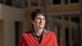 Angesichts der wirtschaftlichen Lage der deutschen Industrie, kommentiert die BDI-Hauptgeschäftsführerin Tanja Gönner: „Wachstum und Wettbewerbsfähigkeit müssen zur obersten Priorität erklärt und die Abhängigkeit von China deutlich verringert werden!“  (Bild: BDI)