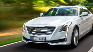 Mit dem 5,18 Meter langen CT6 will Cadillac gegen die deutschen Luxuslimousinen antreten. (Cadillac)