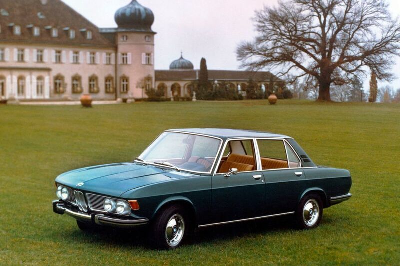 Ende der 1960er Jahre meldeten sich die Münchner mit den Modellen 2500 bis 3.3 Li erfolgreich zurück im Luxussegment. (BMW)