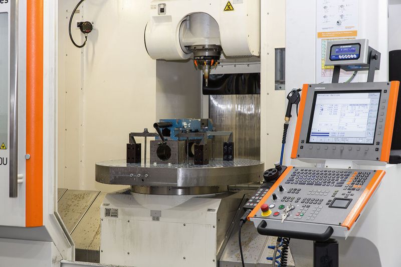 Opel setzt unternehmensweit das Alufix-Spannsystem ein. GF Machining Solutions hat die Tische des Bearbeitungszentrums entsprechend angepasst. (Bild: Adam Opel/Eric Henkel)