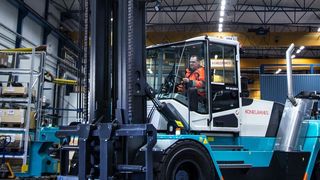 Die neue C-Serie von Konecranes Lifttrucks verfügt neben verbesserten Motoren und Truconnect-Remote-Monitoring-Software über eine komplett neue Fahrerkabine. (Bild: Konecranes)