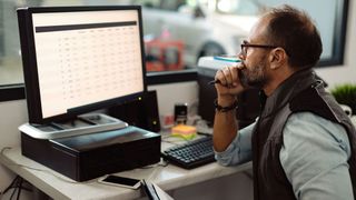 Nicht im, sondern am Unternehmen arbeiten – das gilt als Erfolgsgeheimnis für Kfz-Unternehmer. Sie sollten die Prozesse immer wieder in Frage stellen und weiterentwickeln. (Bild: © Drazen - stock.adobe.com)