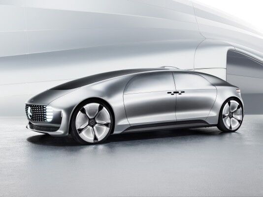 Mercedes-Benz F 015 - Luxury in Motion: Expressiver Vorbote einer Mobilitätsrevolution (Bild: Mercedes-Benz)