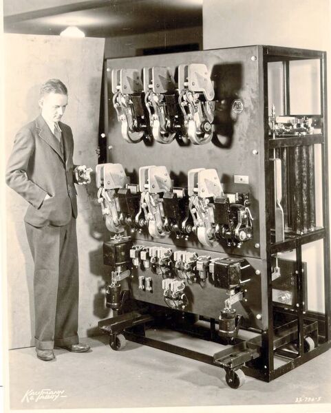 Retrospektive: Wolfe & Motorstarter aus der Periode 1930 bis 1950. (Rockwell Automation)