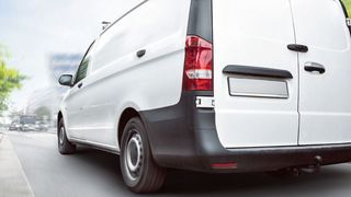 Auf dem Weg zu neuen Rekorden: Das Transportergeschäft brummt.  (Bild: © photoschmidt - stock.adobe.com)