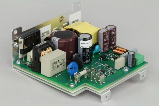 Bild 1: Montageplatte als diskreter Kühlwinkel(Bild:  inpotron)