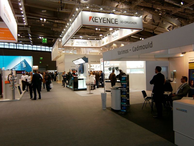 Impressionen von der formnext 2015 - powered by tct...bereits am ersten Tag bevölkerten ettliche Besucher die Halle 3.1 in Frankfurts Messeareal. (Bild: Königsreuther)