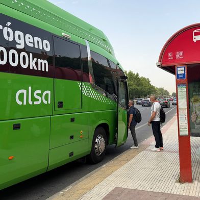 Erstes Kundenprojekt: Neues Brennstoffzellensystem von Bosch kommt in Irizar-Testbus zum Einsatz. (Bild: Bosch)