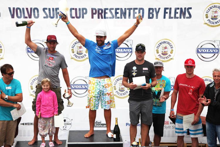 Beim Volvo Surf Cup traten die Sportler in den drei Disziplinen Racing, Slalom sowie Wave gegeneinander an und kämpften um den Titel „Deutscher Meister 2013“. (Foto: Volvo)