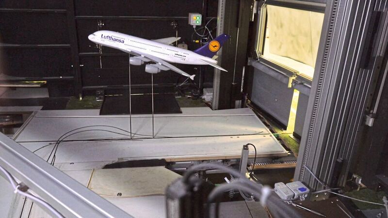 Hinter den Kulissen sorgt komplexe Technik für reibungslose Abläufe.  (Bosch Rexroth)