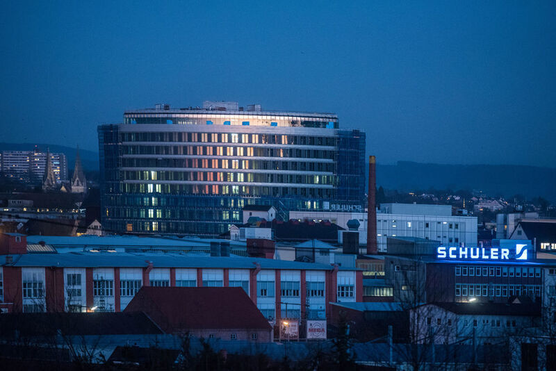 Auf das inzwischen fast fertiggestellte Technologiezentrum in Göppingen, den Schuler Innovation Tower, entfiel im Geschäftsjahr 2016 rund die Hälfte der Investitionen von 45,8 Mio. Euro. (Giacinto Carlucci)