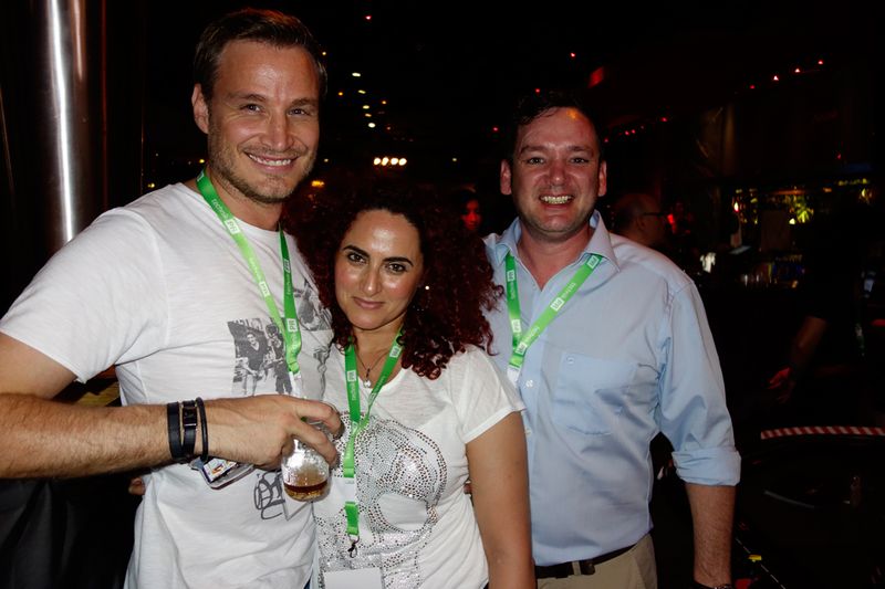 Taipei Liebhaber: (v. l.) Sven Hollemann, Tech Data, Besa Agaj, IT-BUSINESS, und Alex Rüdinger, Talk Technology. (Bild: IT-BUSINESS)