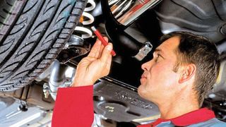 Künftig dürfen auch GTÜ und KÜS sogenannte „Einzel-“ und „Vollabnahmen“ durchführen. (GTÜ)