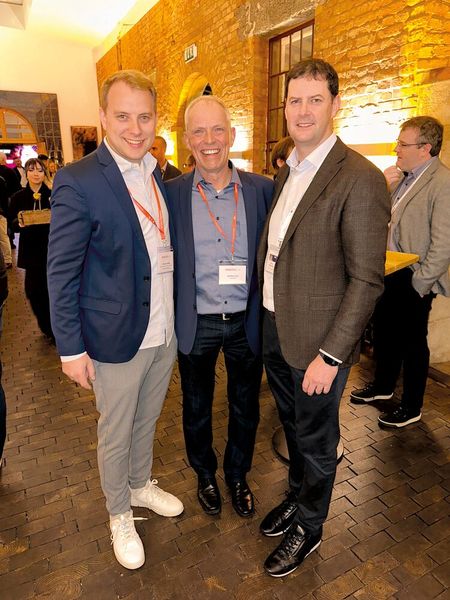 Das Exertis-Team: (v. l.) Head of Inside Sales & Technical Support Christian Kelbel, GF Matthias Frey und CEO Clive Fitzharris (Bild: Vogel IT-Medien)