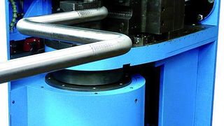 Mit „Ideen aus Rohren“ zeigt ein mittelständisches Unternehmen, dass das Rohrbiegen von Präzisionsrohren auch ohne Schmierstoff möglich ist. Bild: Kuhn (Archiv: Vogel Business Media)