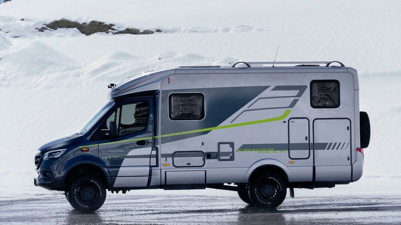 Beim ML-T, der auf dem Mercedes Sprinter basiert, kommt auch der zuschaltbare 4x4-Antrieb des Stuttgarter Transporters samt elektronischer Traktionshilfe (4ETS) und Getriebeuntersetzung zum Einsatz. (Bild: Erwin-Hymer-Gruppe)