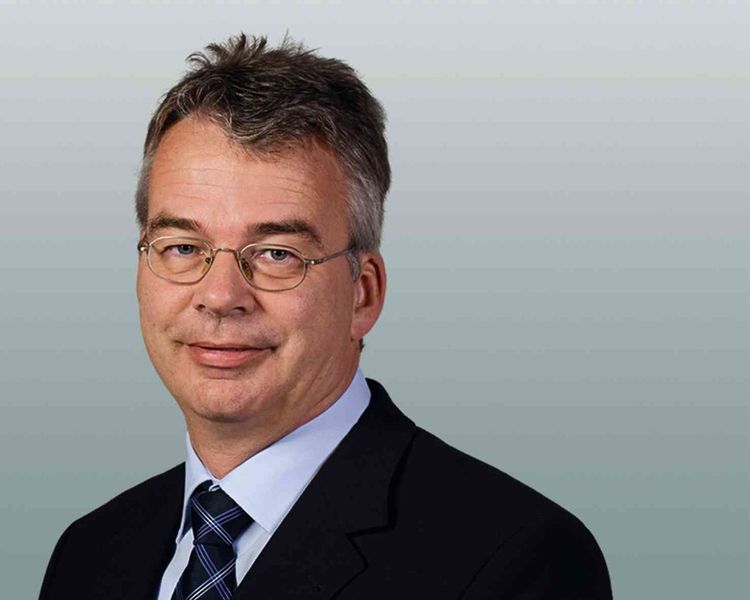 Oliver Puls, Leiter des Bereichs Network Technology in der Business Unit I/O and Networks bei Phoenix Contact Electronics: „Die Zusammenarbeit und Verantwortlichkeit zwischen IT und Automatisierung muss zukünftig zumindest überprüft und sicher vielfach neu festgelegt werden.“ (Phoenix Contact)