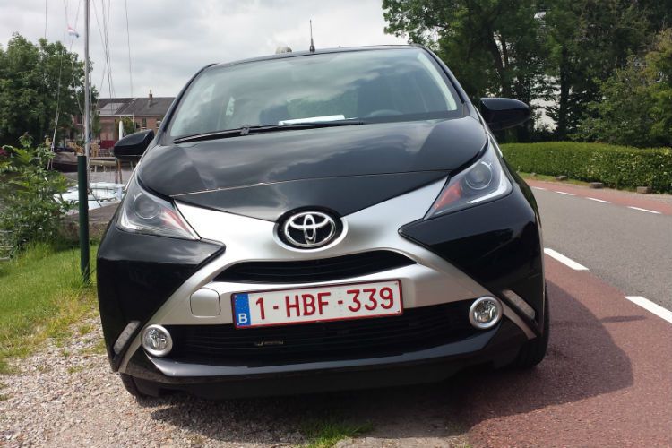 Vor allem die Frontpartie mit ihrem X-Design ist sehr markant. (Foto: Mauritz)