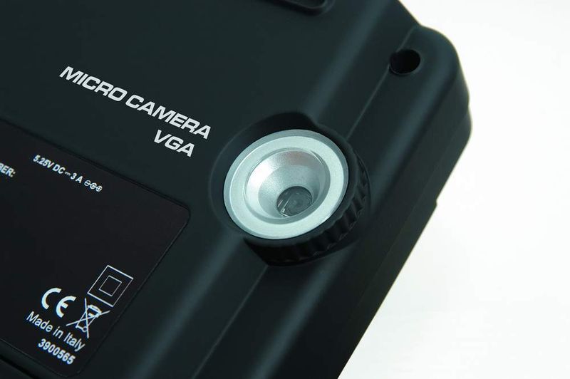 Die eingebaute Kamera ermöglicht  Schnappschüsse z. B. von Bauteilen. (Archiv: Vogel Business Media)