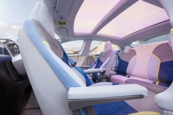 Mit dem vollelektrisch angetriebenen Konzeptfahrzeug „XchangE“ zeigt die Schweizer Ideenschmiede Rinspeed auf dem Genfer Auto-Salon die Zukunft des autonomen Fahrens.  (Rinspeed)