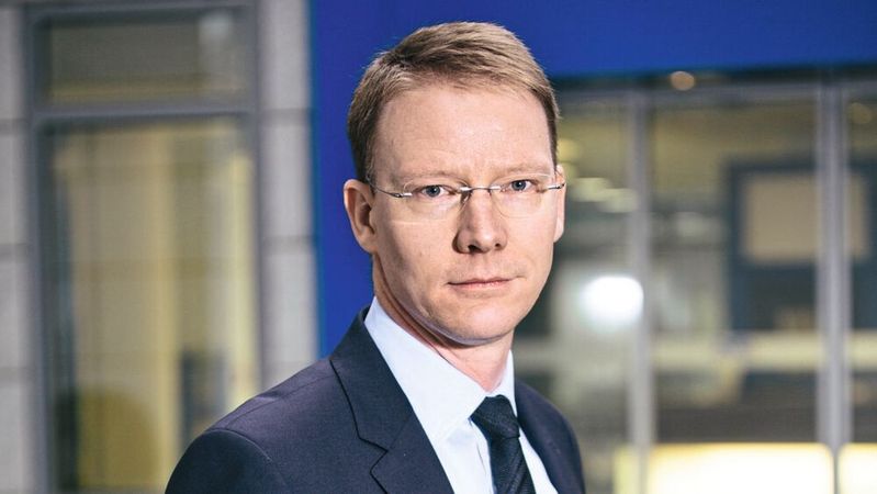 Dr. Andreas Gontermann, ZVEI-Chef-Volkswirt: „Der ZVEI erwartet für das Jahr 2020 einen Produktionsrückgang für die deutsche Elektroindustrie von sieben bis acht Prozent. Nächstes Jahr sollte es eine Erholung geben. Dabei bleibt die Unsicherheit erst einmal hoch.“(Bild:  ZVEI / Frederik Böttcher)