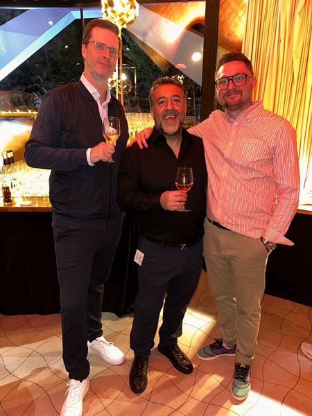 Das Trio sorgt immer für Überraschungen jeglicher Art (v. l.) Florian Kinscher (ITZ), Deniz Üstün (e-systems) und Engelbert Földenyi (Jäckel.IT). (Bild: Vogel IT-Medien )