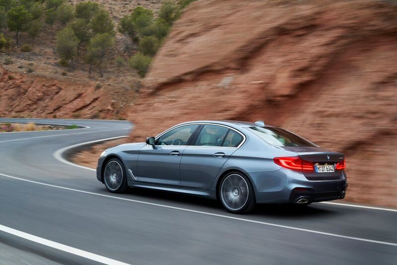 Auf den Markt kommt der Viertürer im Februar, die Preisliste startet zunächst bei 45.200 Euro. (BMW)