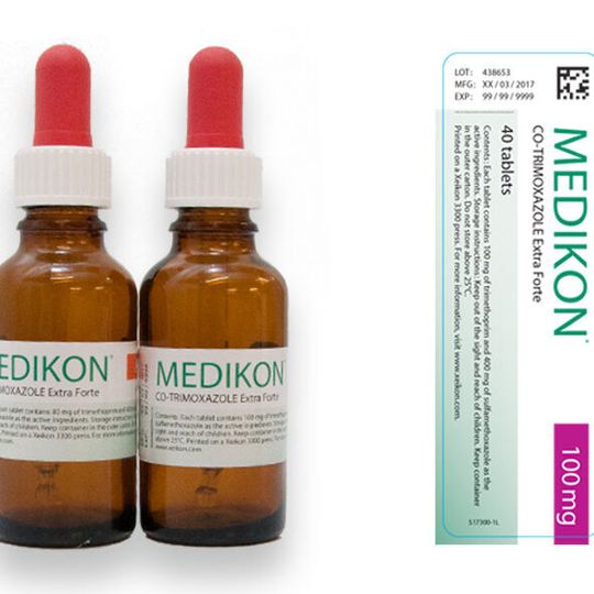 Example of pharmaceutical labels on ampoules Example of pharmaceutical labels on ampoules