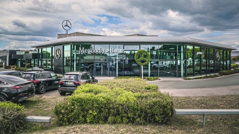 Die Firmenzentrale der Peter-Gruppe in Nordhausen.(Bild:  Peter-Gruppe)