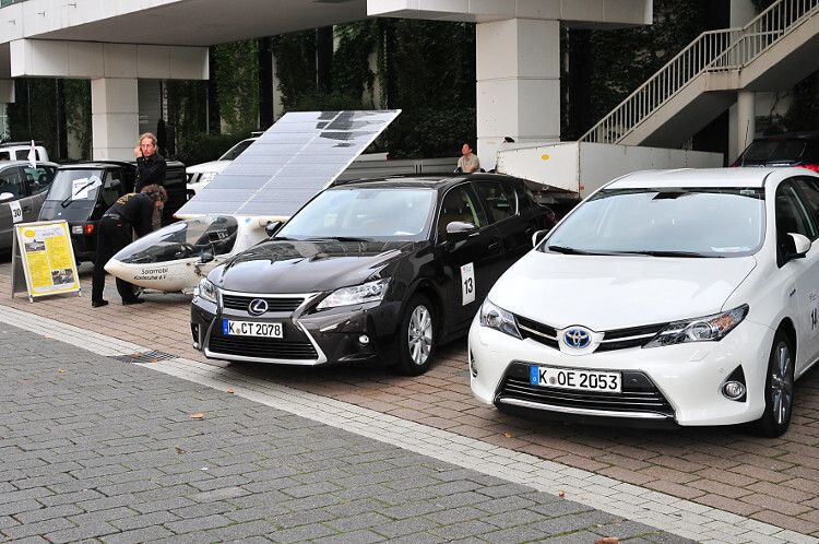 Die Hybridfraktion kam von Toyota und Lexus. (Foto: Schmidt)