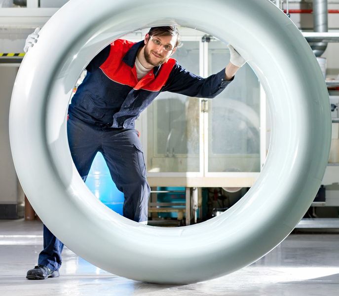 Einen Flugzeugtriebwerkseinlass aus faserverstärktem Kunststoff  (Fraunhofer IAP/Till Busse)
