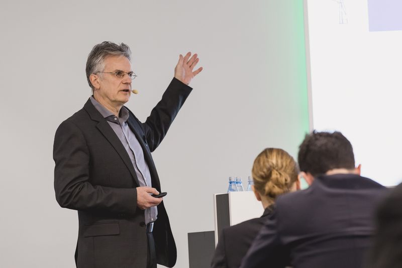 ...Außer natürlich solche, die der Produktion von Wärmetauschern dienen, möchte man ergänzen. (Bild: Stefan Bausewein)