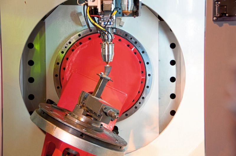 Torche spéciale pour fabrication additive suivant le procédé CLAD. (BeAM_machines)